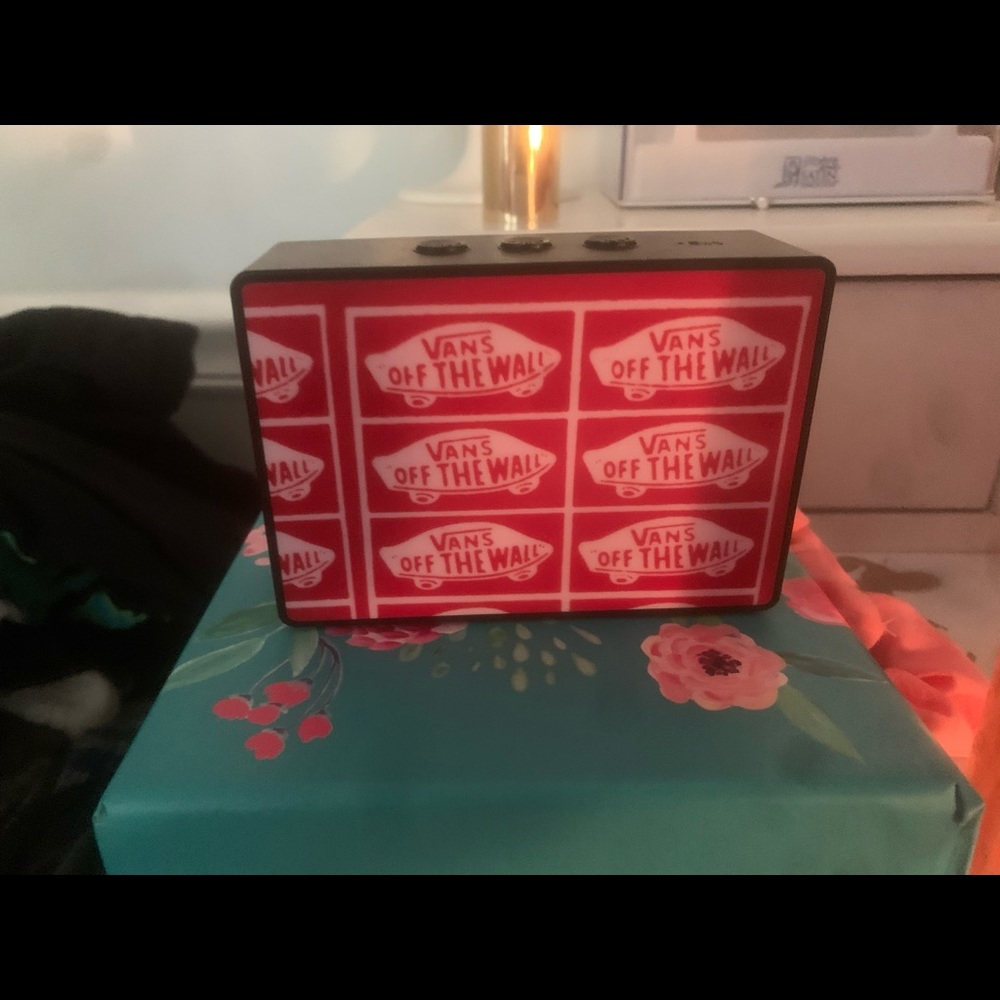 Vans portable Bluetooth speaker